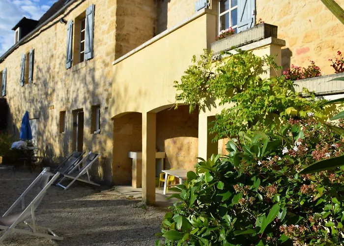 度假居 Les Milandes In By Interhome Sainte-Mondane